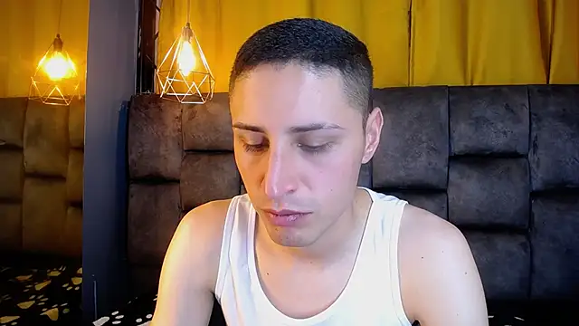 Snapshot of Jackson_bms_ chatting on 04.15.26 Jackson bms online show from 04.15.26