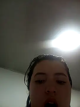 violetascottt online show from 04.04.26