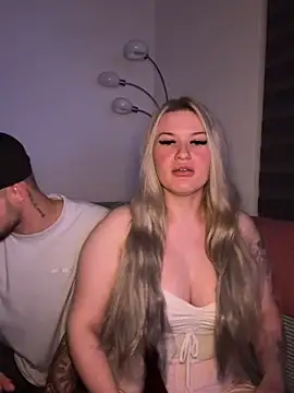 tiiffyy online show from 04.15.26