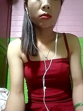 AmyLinee01 online show from 04.24.26