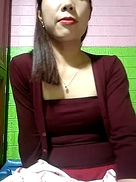 AmyLinee01 online show from 04.24.26