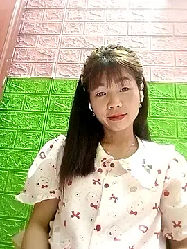 AmyLinee01 online show from 06.11.26