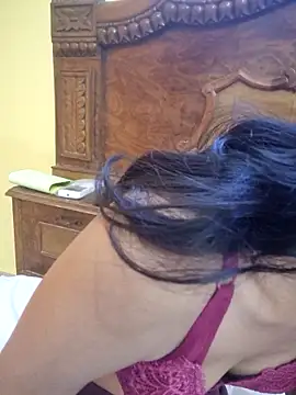 Curvy Amyra online show from 05.07.26