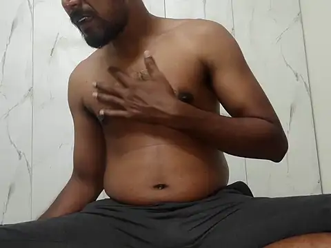 Hotsexyguy4u online show from 04.28.26