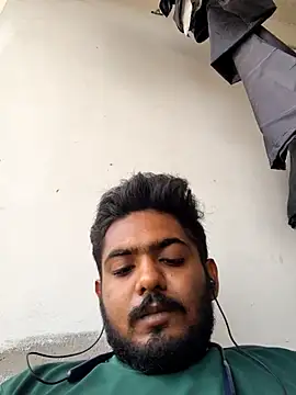 Snapshot of roselover2222 chatting on 06.29.26 roselover2222 online show from 06.29.26
