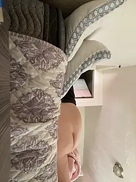 DaddysLiLNaughtyWife online show from 03.25.26