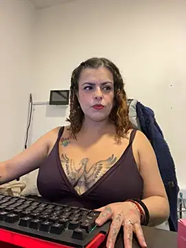 Snapshot of MiaHotboobs chatting on 03.30.26 MiaHotboobs online show from 03.30.26