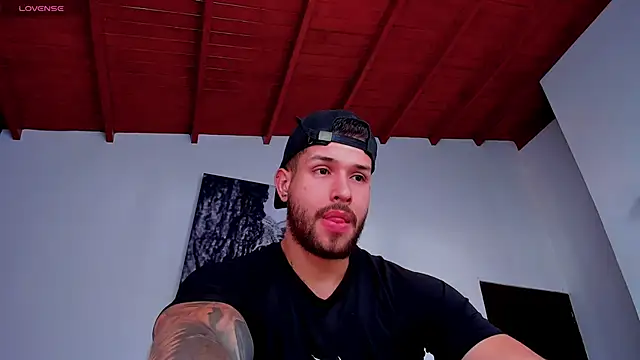 Snapshot of Santos_ramirez1 chatting on 04.03.26 Santos ramirez1 online show from 04.03.26