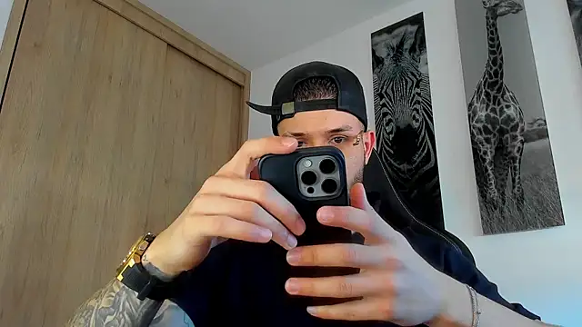Snapshot of Santos_ramirez1 chatting on 07.14.26 Santos ramirez1 online show from 07.14.26