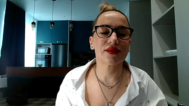 Snapshot of Kasara_Bonny chatting on 03.25.26 Kasara Bonny online show from 03.25.26