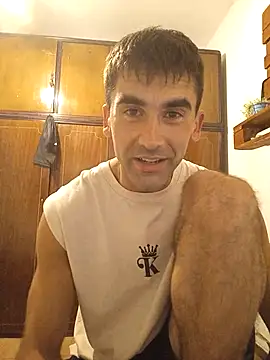 Snapshot of Tomasselo chatting on 03.28.26 Tomasselo online show from 03.28.26