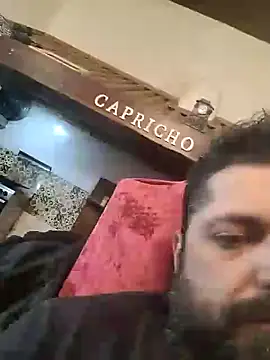 Snapshot of Muchos_cogios chatting on 03.23.26 Muchos cogios online show from 03.23.26