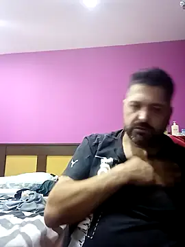 Snapshot of Muchos_cogios chatting on 06.17.26 Muchos cogios online show from 06.17.26
