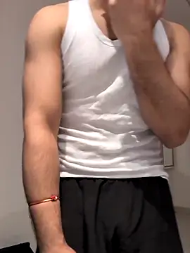 Snapshot of handsome-hunky chatting on 03.25.26 handsome-hunky online show from 03.25.26