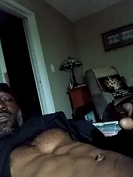 Snapshot of KingBlackStallion chatting on 04.04.26 KingBlackStallion online show from 04.04.26