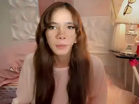 Snapshot of Leijona_Milker chatting on 05.24.26 Leijona Milker online show from 05.24.26