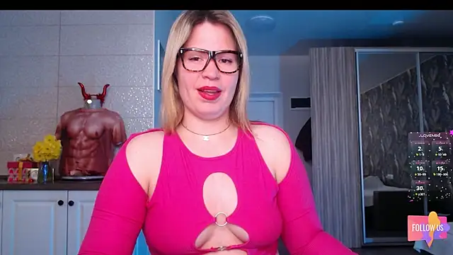 Snapshot of vip_sweetnes chatting on 04.29.26 vip sweetnes online show from 04.29.26