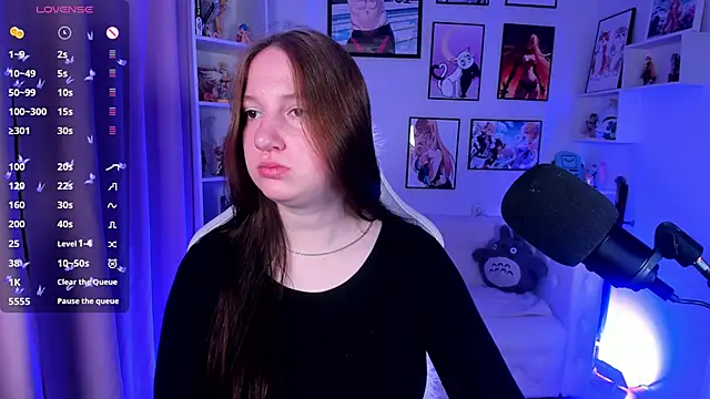 Snapshot of Elisabeth_Binder chatting on 06.17.26 Elisabeth Binder online show from 06.17.26
