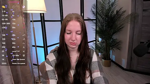 Snapshot of Elisabeth_Binder chatting on 06.18.26 Elisabeth Binder online show from 06.18.26