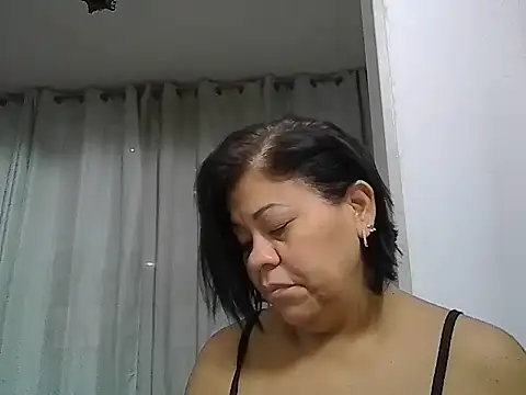 Snapshot of Veronica_missbigg chatting on 06.05.26 Veronica missbigg online show from 06.05.26