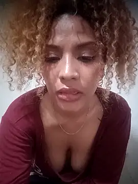 Snapshot of SolashLitzy_Curly chatting on 05.31.26 SolashLitzy Curly online show from 05.31.26