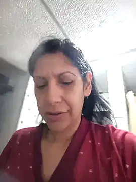 Snapshot of SamanthaRosse01_ chatting on 05.10.26 SamanthaRosse01 online show from 05.10.26