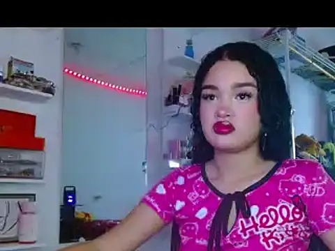 Snapshot of angel_lust1 chatting on 05.21.26 angel lust1 online show from 05.21.26