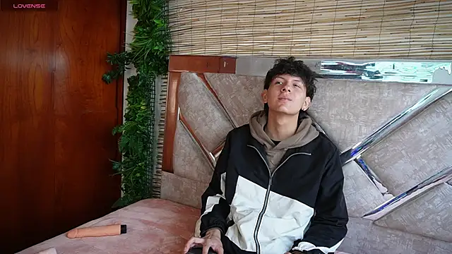 dominik across online show from 03.25.26