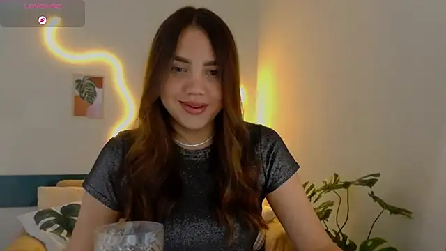 Snapshot of NebulaaHaven chatting on 06.23.26 NebulaaHaven online show from 06.23.26