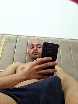 QueueedActivist online show from 03.29.26