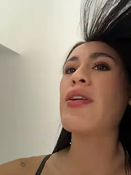 Snapshot of SerenaFox_ chatting on 05.26.26 SerenaFox online show from 05.26.26