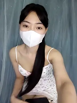 Snapshot of Xiangchuu chatting on 03.31.26 Xiangchuu online show from 03.31.26