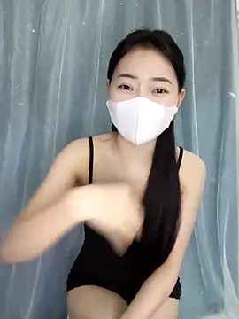 Snapshot of Xiangchuu chatting on 04.03.26 Xiangchuu online show from 04.03.26