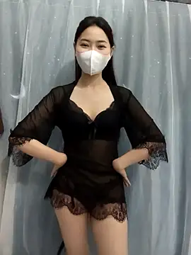 Snapshot of Xiangchuu chatting on 04.05.26 Xiangchuu online show from 04.05.26