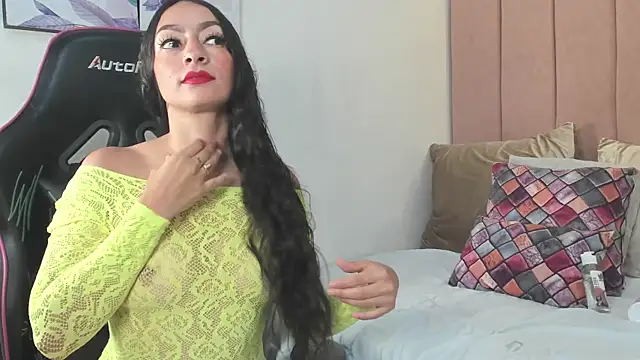 Snapshot of natalia_vela chatting on 07.14.26 natalia vela online show from 07.14.26