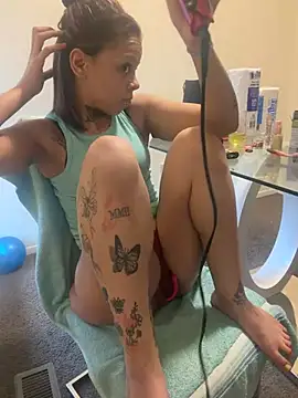 Snapshot of Honeyy_bunzzxoxo chatting on 04.04.26 Honeyy bunzzxoxo online show from 04.04.26