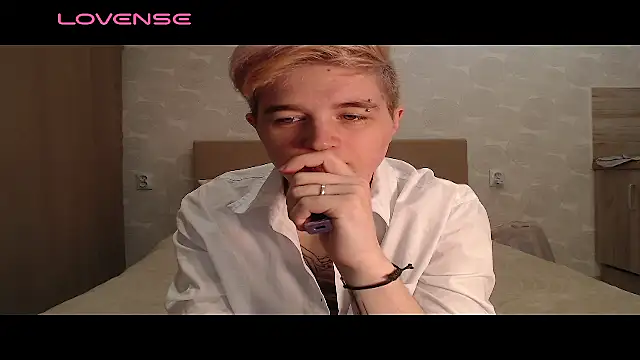 ErlineAbey online show from 03.30.26