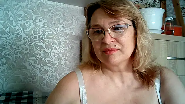 Snapshot of Alina-malina66 chatting on 06.10.26 Alina-malina66 online show from 06.10.26