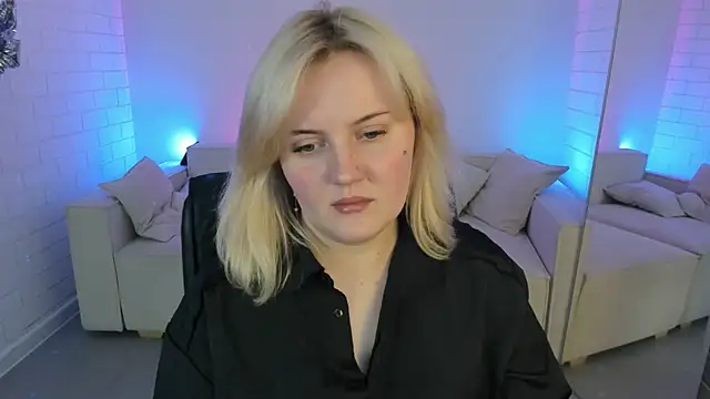 Snapshot of KathyBriggs chatting on 03.28.26 KathyBriggs online show from 03.28.26