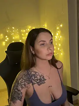 Snapshot of Grace_Julia chatting on 03.26.26 Grace Julia online show from 03.26.26