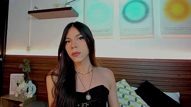 Snapshot of Sara_cutie_ chatting on 04.08.26 Sara cutie online show from 04.08.26