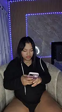 Snapshot of Saraa_M chatting on 06.14.26 Saraa M online show from 06.14.26