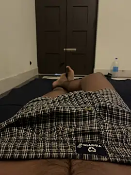 Snapshot of like_a_nud chatting on 04.01.26 like a nud online show from 04.01.26