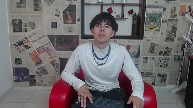 Snapshot of sebastian_rougue chatting on 04.07.26 sebastian rougue online show from 04.07.26