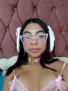 Snapshot of KatanaRose_ chatting on 03.28.26 KatanaRose online show from 03.28.26