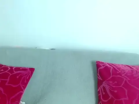 Violet Donell online show from 04.14.26