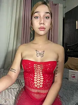 Snapshot of xElisParadisex chatting on 06.30.26 xElisParadisex online show from 06.30.26