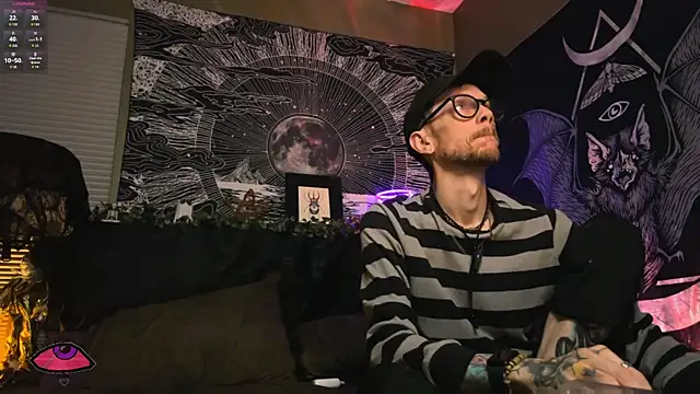 Snapshot of webzandkordz chatting on 07.18.26 webzandkordz online show from 07.18.26