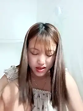 Snapshot of -Bitilu- chatting on 03.27.26 -Bitilu- online show from 03.27.26