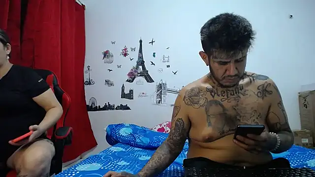Snapshot of allison_maxtattoo_ chatting on 05.06.26 allison maxtattoo online show from 05.06.26